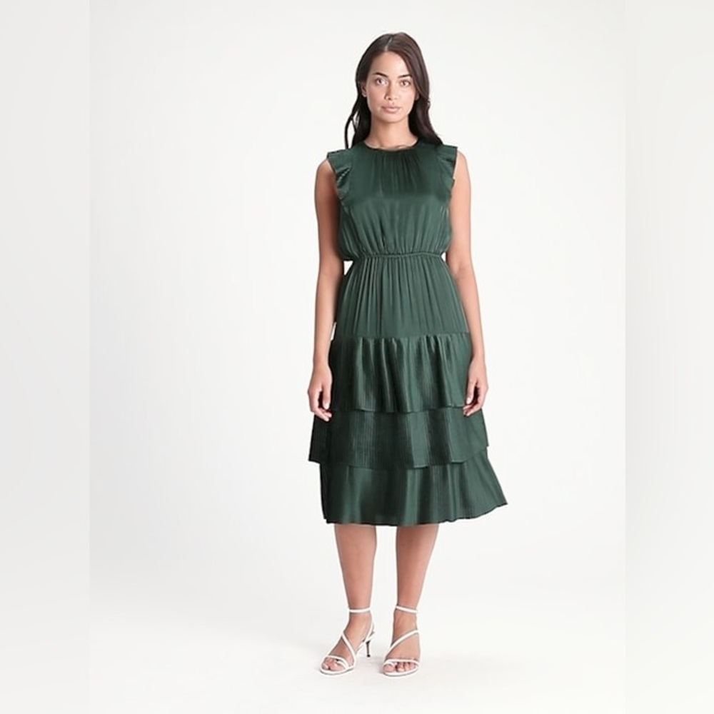 Banana Republic Forest Green High-Low Pleated Dress - Picture 5 of 5